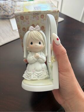 Precious Moments Figurine